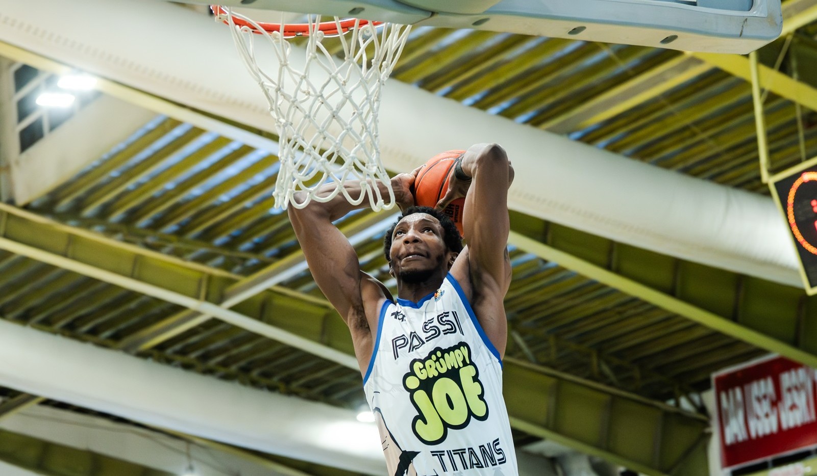 Titans bounce back strong, deal Aces 1st TAT loss